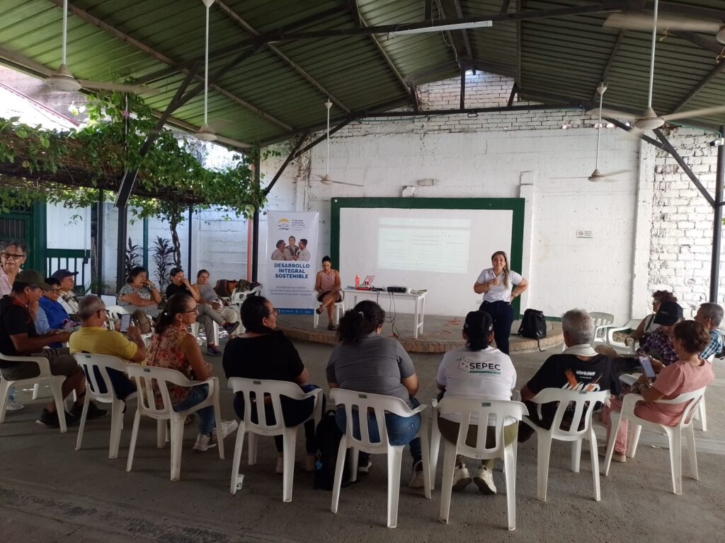 Segundo Encuentro del Proyecto “𝘼𝙜𝙚𝙣𝙘𝙞𝙖𝙨, 𝘾𝙖𝙥𝙖𝙘𝙞𝙙𝙖𝙙𝙚𝙨 𝙙𝙚 𝙄𝙣𝙣𝙤𝙫𝙖𝙘𝙞ó𝙣 𝙎𝙤𝙘𝙞𝙖𝙡 𝙥𝙖𝙧𝙖 𝙎𝙚𝙣𝙩𝙞𝙥𝙚𝙣𝙨𝙖𝙧 𝙚𝙡 𝘽𝙪𝙚𝙣 𝙑𝙞𝙫𝙞𝙧 𝙮 𝙡𝙖 𝙂𝙤𝙗𝙚𝙧𝙣𝙖𝙣𝙯𝙖 𝘼𝙢𝙗𝙞𝙚𝙣𝙩𝙖𝙡 𝙏𝙚𝙧𝙧𝙞𝙩𝙤𝙧𝙞𝙖𝙡”.